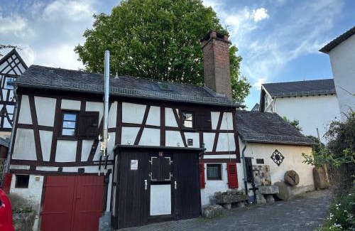 Watzelhain Apartment | Historic Backhäuschen: Family-Friendly Getaway with 9.5 Rating
