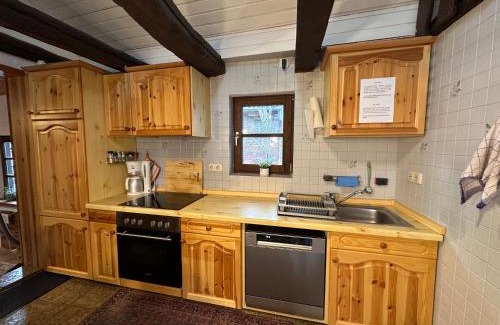 Watzelhain Apartment | Historic Backhäuschen: Family-Friendly Getaway with 9.5 Rating