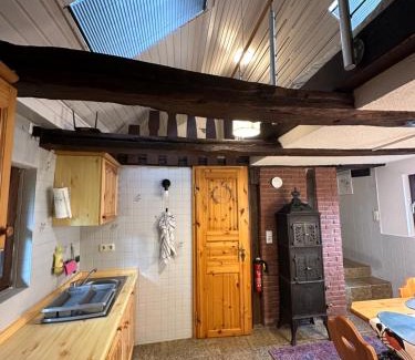Watzelhain Apartment | Historic Backhäuschen: Family-Friendly Getaway with 9.5 Rating