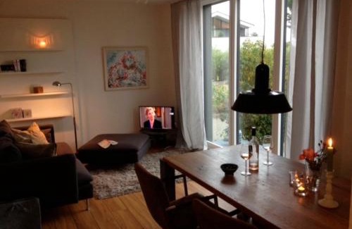 Eckernfoerde House | Family-Friendly Retreat at Ferienhaus HL 23, Rated 10/10