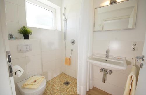 Groemitz House | Relax at Ferienhaus II Wiesenblick with Ocean View & Pool