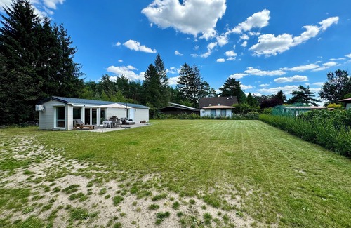 Grunheide House | Relaxing Retreat at Ferienhaus im Grünen by Müggelspree