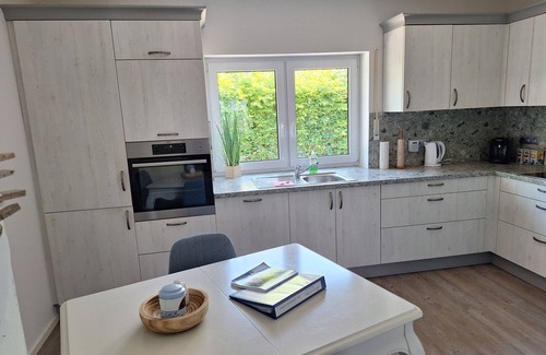 Hage House | Top-Rated Ferienhaus im Luftkurort Hage with Pool & Kitchen