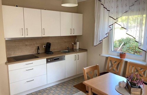 Kirn Apartment | Cozy Ferienhaus im Obstgarten: Ideal with Kitchen & Child Friendly