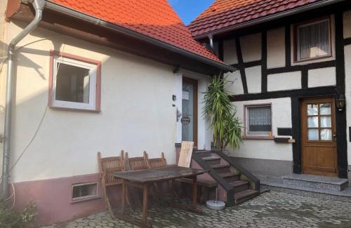 Muellheim House | Comfortable Ferienhaus im Städtle: Child-Friendly Retreat