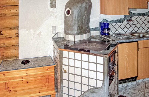Pfafflar House | Comfortable 2-Bedroom Retreat in Boden with Spa & Breakfast