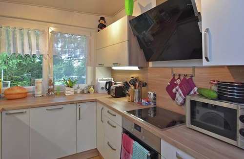 Guentersberge House | Inviting Holiday Home in Güntersberge with Garden & Pet Access