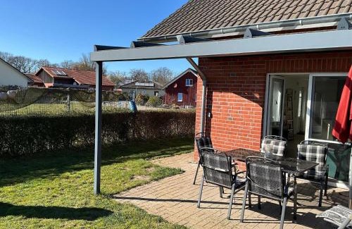 Wismar House | Pet-Friendly Ferienhaus in Hoben with Terrace & Grill