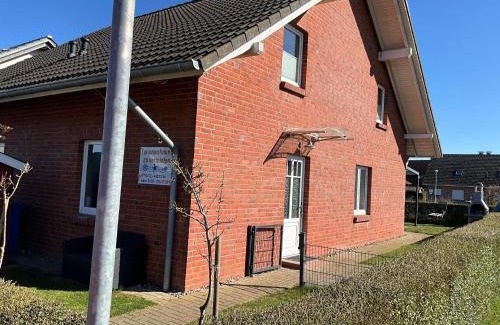Wismar House | Pet-Friendly Ferienhaus in Hoben with Terrace & Grill