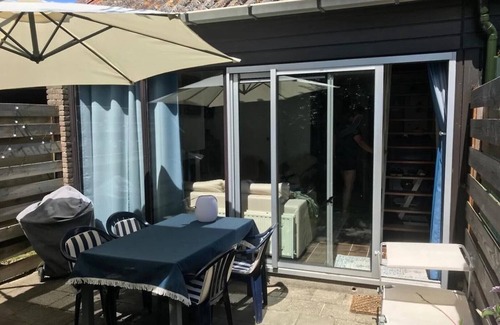 Bruinisse House | Oceanfront Retreat in Bruinisse - Guest Rated 9.8/10