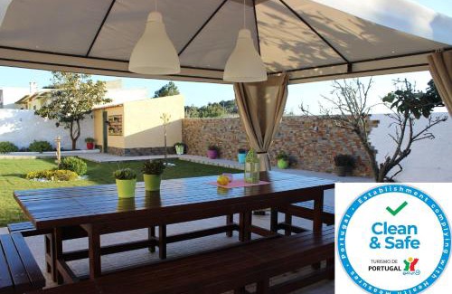 Magoito House | Ferienhaus In São João Das Lampas Mit Kamin
