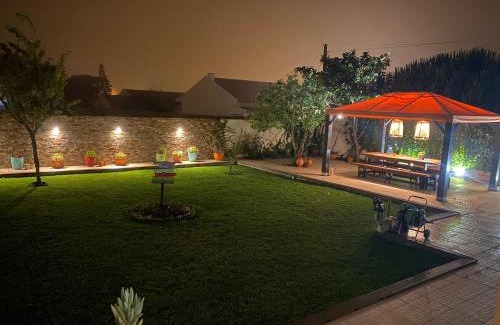 Magoito House | Ferienhaus In São João Das Lampas Mit Kamin