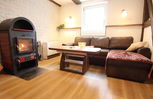 Wittendorp House | Charming Thatched Roof House in Pogreß - Pet and Child Friendly