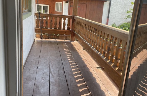 Bad Toelz House | Ideal Ferienhaus in Central Location with Parking for Families