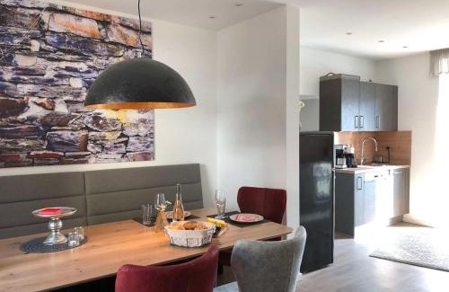 Kovenig Apartment | Oceanfront Retreat at Ferienhaus Kövenig - Rated 9.1/10