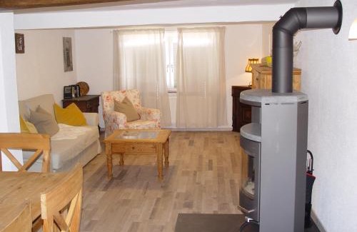 Grebenhain House | Pet-Friendly Retreat at Ferienhaus Kaline - Rated 9.5/10