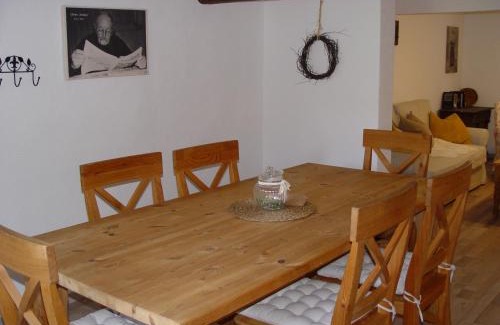 Grebenhain House | Pet-Friendly Retreat at Ferienhaus Kaline - Rated 9.5/10