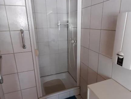 Goettingen House | Cozy Getaway at Ferienhaus Karl-Grüneklee with Hot Tub