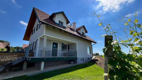 Kloech House | Ferienhaus Klöcher Sunseitn