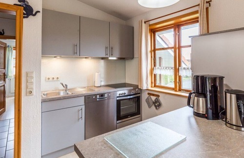 Kronsgaard House | Family-Friendly Ferienhaus Kronsgaard with Kitchen & Pets