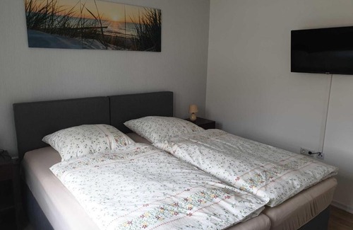 Sallgast House | Discover Ferienhaus Kurio: Family-Friendly Getaway!
