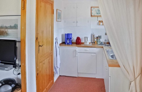 Lassan House | Cozy 1 Bedroom Retreat in Lassan bei Wolgast with Spa