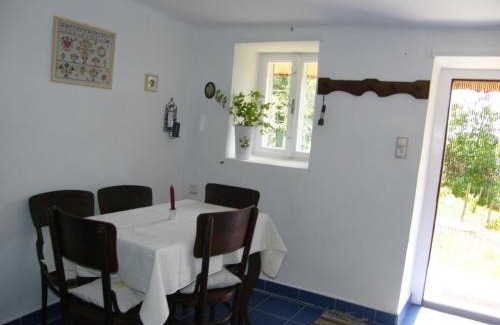 Dobrokoz House | Family-Friendly Ferienhaus Leitenhof with Pet Amenities