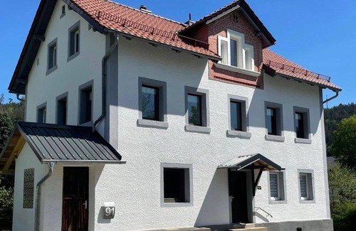 Warmensteinach House | Family-Friendly Getaway at Ferienhaus Linde with Kitchen