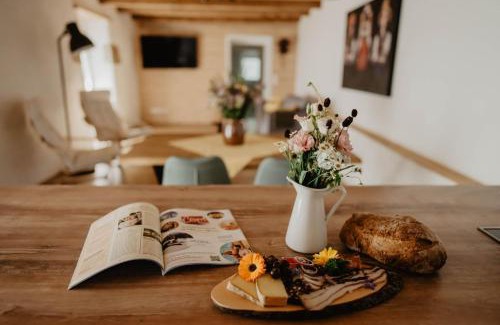 Loffingen Apartment | Discover Ferienhaus Lindenglück: Pet-Friendly Retreat Awaits