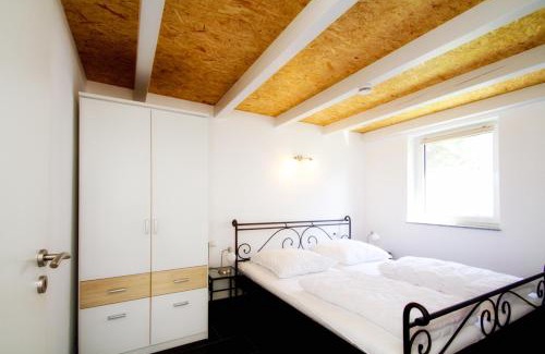 Ostseebad Ahrenshoop House | Family-Friendly Ferienhaus LUV: Pet Welcoming Retreat