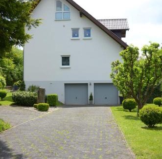 Darscheid House | Charming Ferienhaus Luzia - Child-Friendly Retreat, 9.6 Rated