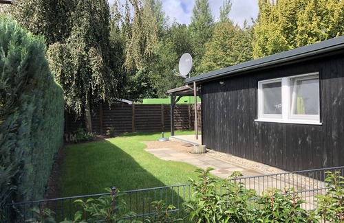 Haddorfer Seen House | Relaxing Ferienhaus Mathilde with Pet-Friendly Garden Retreat
