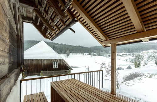 Oberreichenbach Apartment | Spacious Lake View Holiday House for Up to 7 Guests