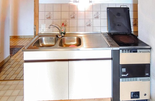Radstadt House | Farm Retreat: Family-Friendly Apartment with Spa & Breakfast