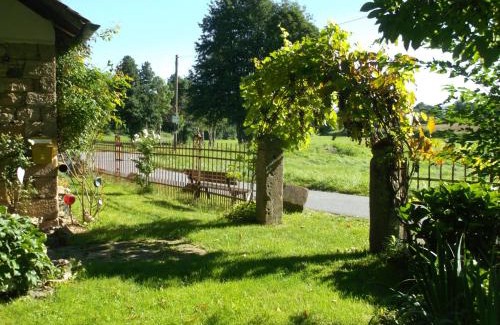 Frankisch-Crumbach Apartment | Idyllic Vacation Home with Garden in Odenwald - 10/10 Rating