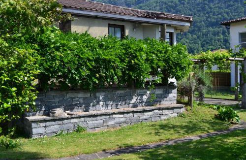 Losone House | Ferienhaus mit Garten in CH 6616 Losone Tessin Casa Sabina