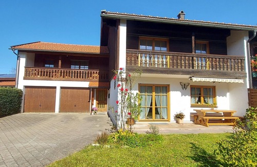 Molberting Apartment | Spacious Ferienhaus Molberting with Balcony and Kitchen