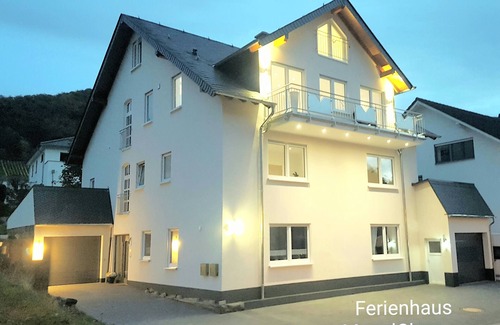Alken House | Family-Friendly Ferienhaus Moselcharme with Scenic Views