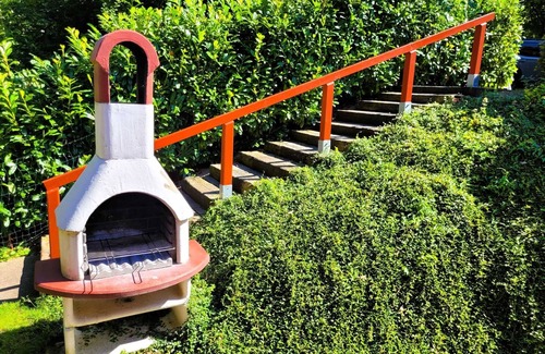 Bremke House | Inviting Ferienhaus Nora: Pet-Friendly Getaway for Families