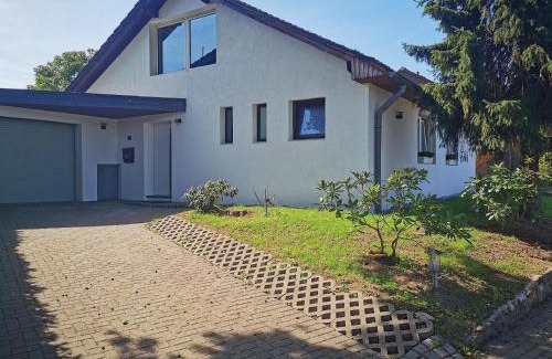 Brueggen House | Family-Friendly Retreat at Ferienhaus Oebel in Brüggen