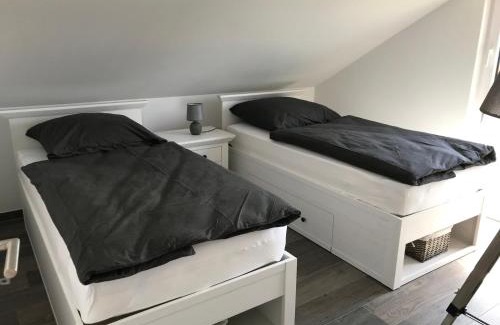 Lobnitz House | Beachside Escape at Ferienhaus Oskar - 4-Star Getaway