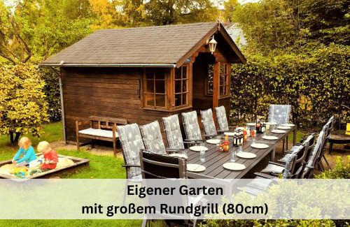 Eslohe House | Ideal Family Retreat: Spacious House with Pool & Garden