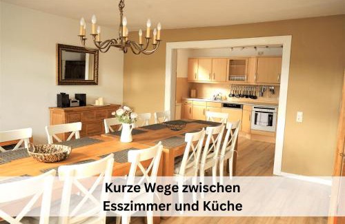 Eslohe House | Ideal Family Retreat: Spacious House with Pool & Garden
