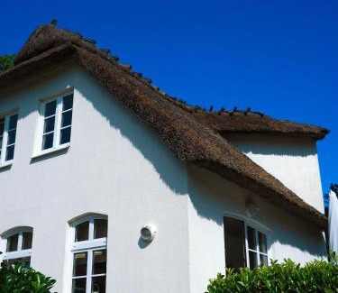 Gluecksburg House | Relax at Ferienhaus Pauline with Oceanfront Views