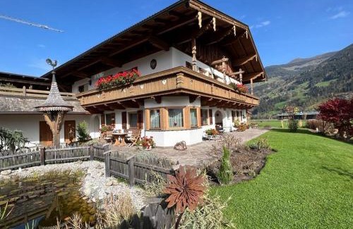 Kapfing Apartment | Cozy Ferienappartement in St. Margarethen with Hot Tub