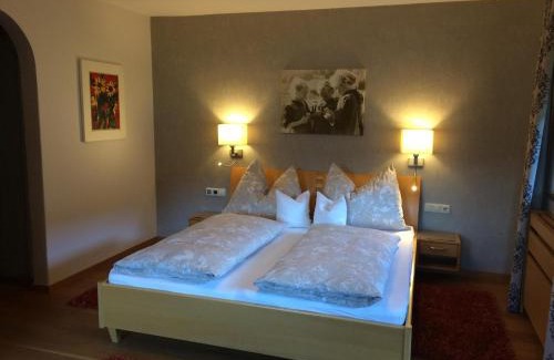 Kapfing Apartment | Cozy Ferienappartement in St. Margarethen with Hot Tub