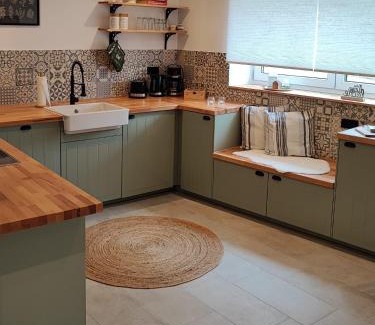 Taucha House | Family-Friendly Ferienhaus Polly with Stellar 9.4 Rating