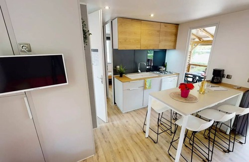 Cabrieres-dʼAigues House | Ferienhaus Provence - 33m2 - 3 Schlafzimmer (5 Erwachsene und 1 Kind) 5 bis 6 Personen - 5 Pers. im Preis inbegriffen