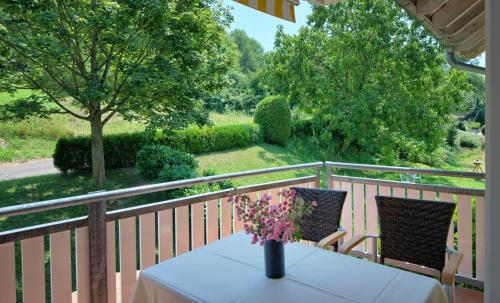 Bad Bellingen Apartment | Pet-Friendly Ferienhaus Rheintalblick with Top Amenities