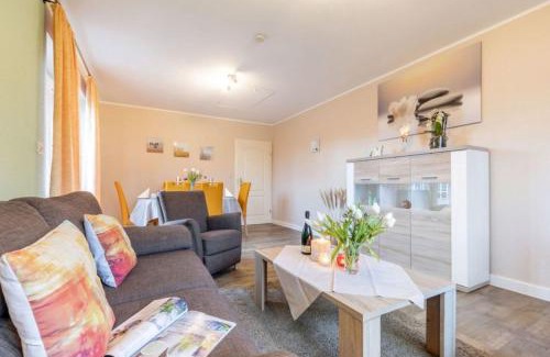 Klausdorf House | Oceanfront Retreat: Ferienhaus Rose - Pet Friendly & Family Joy
